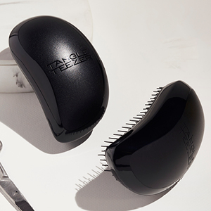 Black Tangle Teezer brush 1